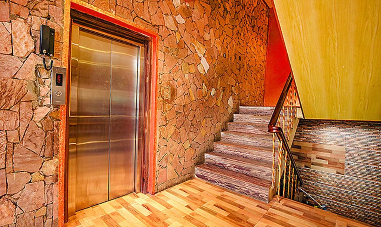 Fabhotel Khems Shoram Palace Road Ooty Kültér fotó