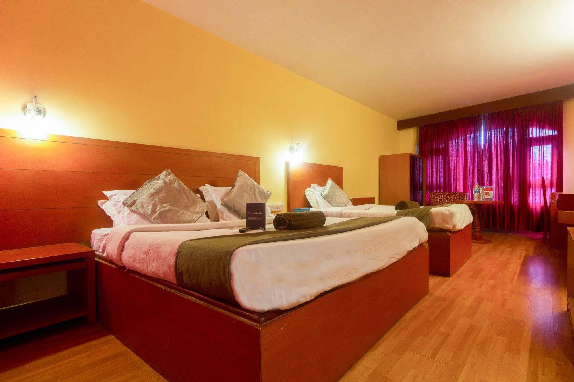 Fabhotel Khems Shoram Palace Road Ooty Kültér fotó