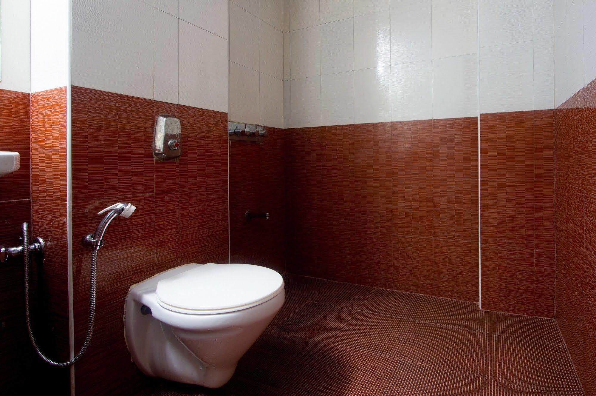 Fabhotel Khems Shoram Palace Road Ooty Kültér fotó