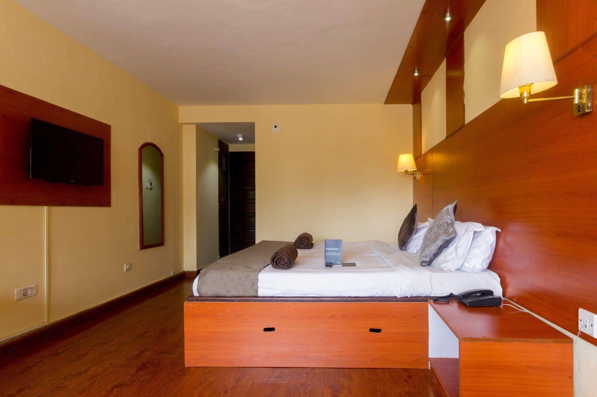 Fabhotel Khems Shoram Palace Road Ooty Kültér fotó